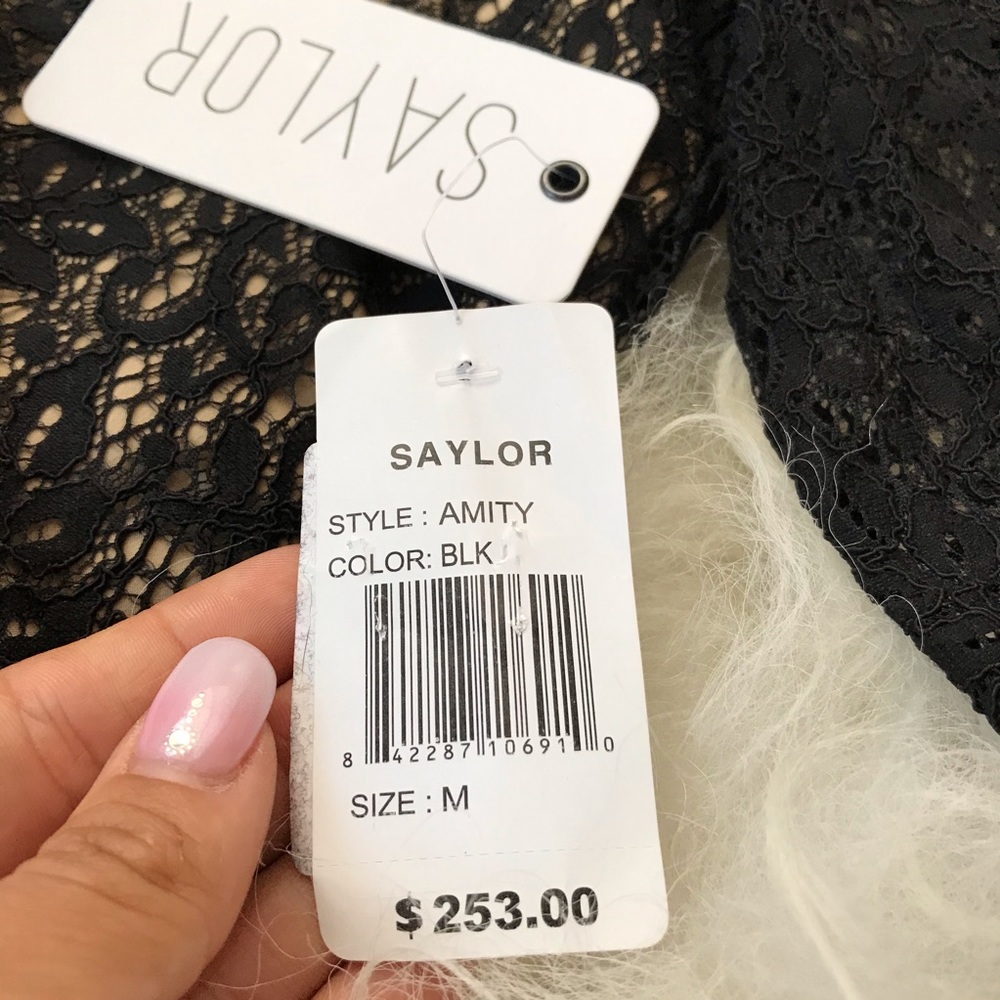Saylor Amity Sheer Lace Open Back Flounce Dress 0737 - Picture 4 of 8